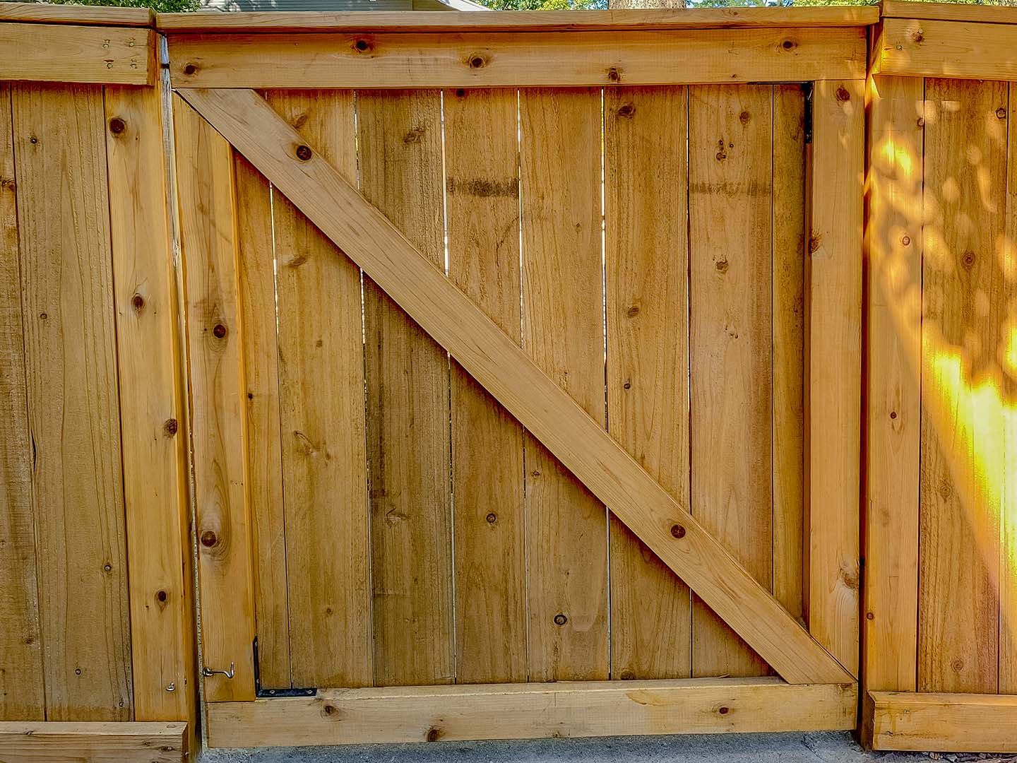 Western red cedar wood fence in Cedar Valley