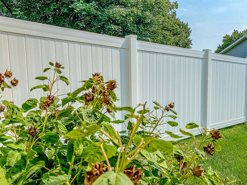 Vinyl Fence - Cedar Valley